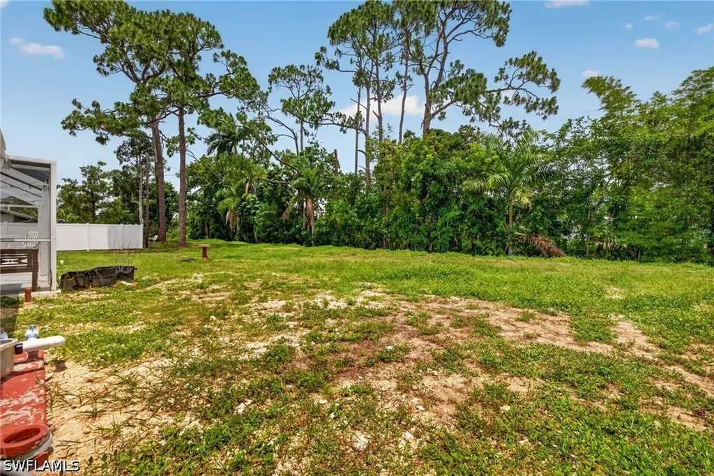 2333 Dover Avenue Fort Myers FL 33907