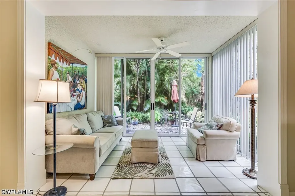 2325 Hidden Lake Drive Naples FL 34112