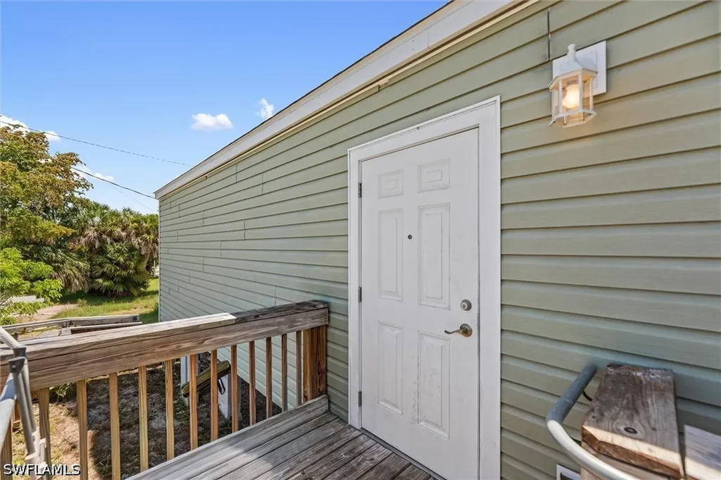 2960 Lunar Street Naples FL 34112