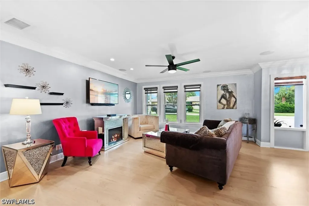 93 7th Street Bonita Springs FL 34134