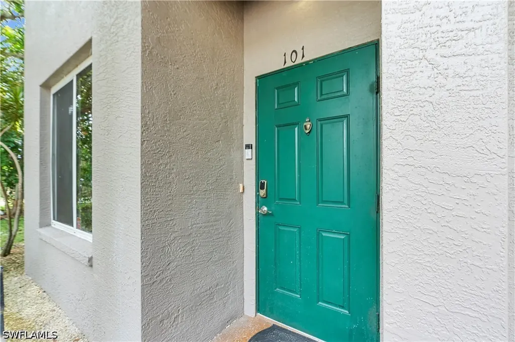 5470 16th Place SW Naples FL 34116
