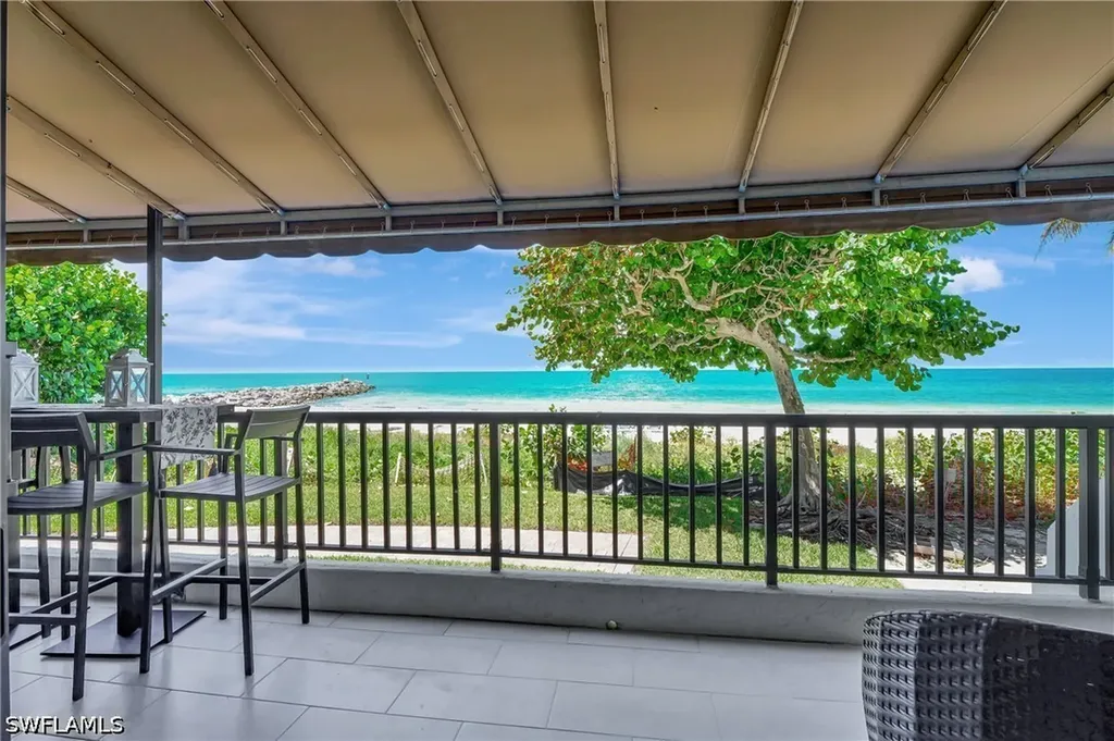 2357 Gulf Shore Boulevard N Naples FL 34103
