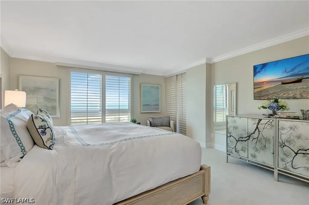 2357 Gulf Shore Boulevard N Naples FL 34103