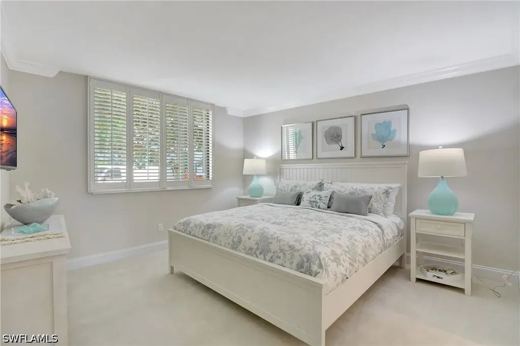 2357 Gulf Shore Boulevard N Naples FL 34103