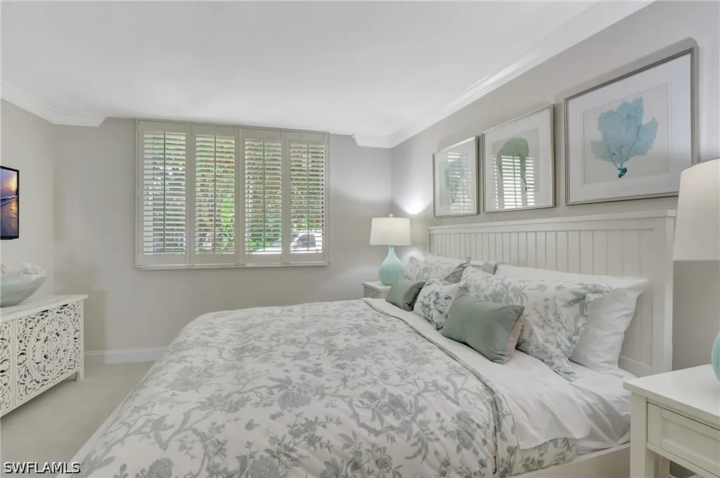 2357 Gulf Shore Boulevard N Naples FL 34103