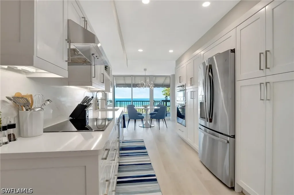 2357 Gulf Shore Boulevard N Naples FL 34103