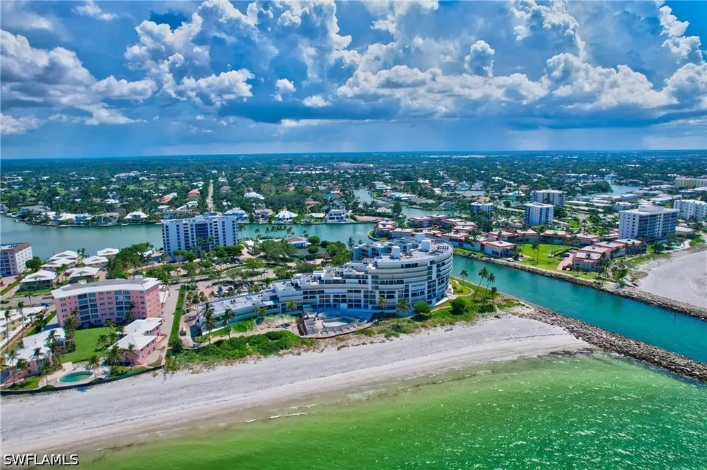 2357 Gulf Shore Boulevard N Naples FL 34103