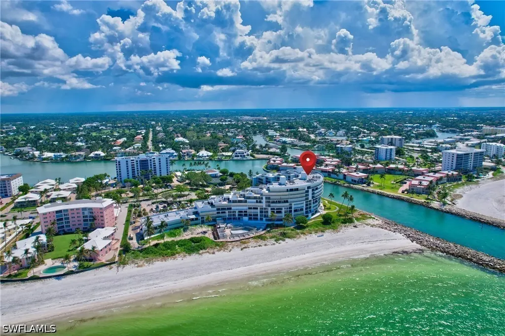 2357 Gulf Shore Boulevard N Naples FL 34103