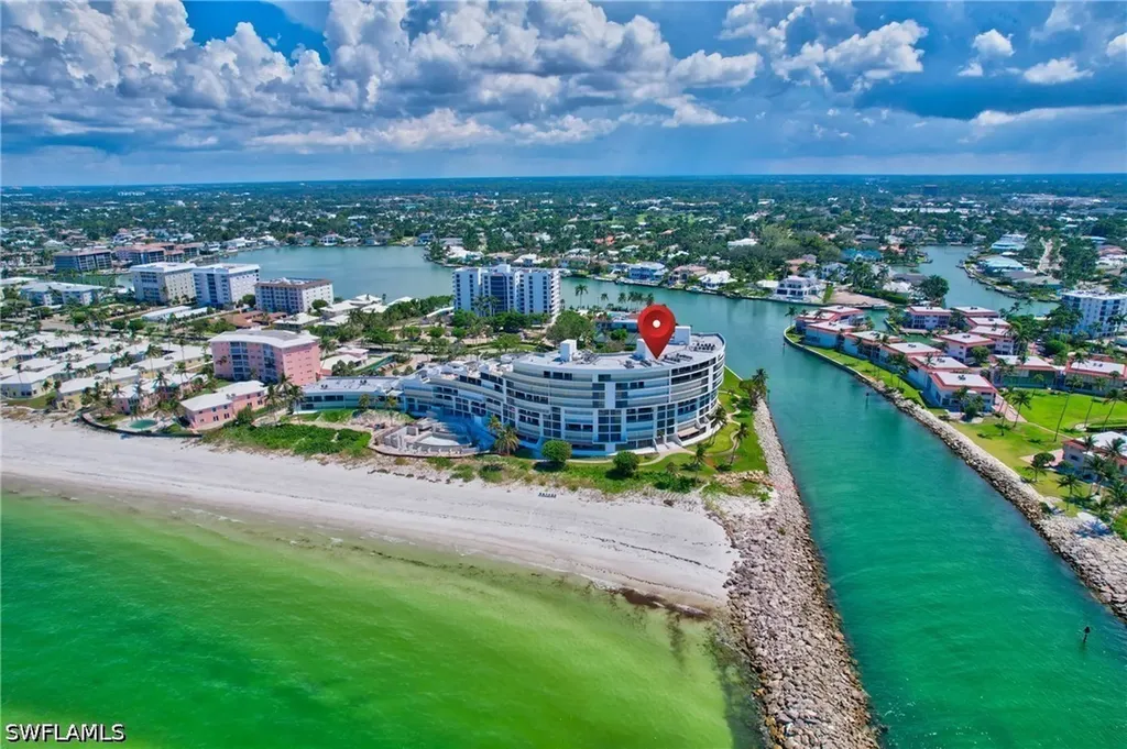 2357 Gulf Shore Boulevard N Naples FL 34103