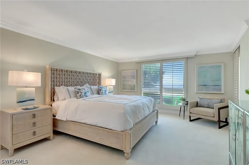 2357 Gulf Shore Boulevard N Naples FL 34103