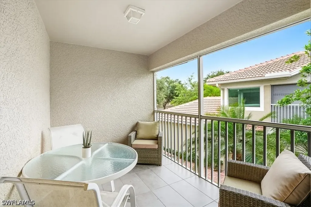 5615 Sherborn Drive Naples FL 34110
