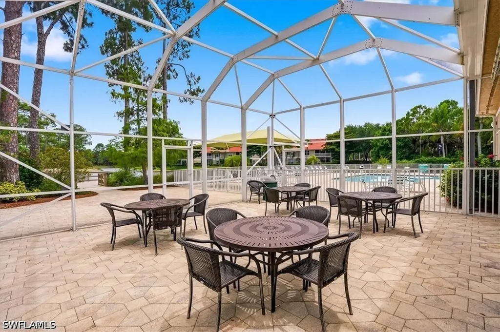 5615 Sherborn Drive Naples FL 34110