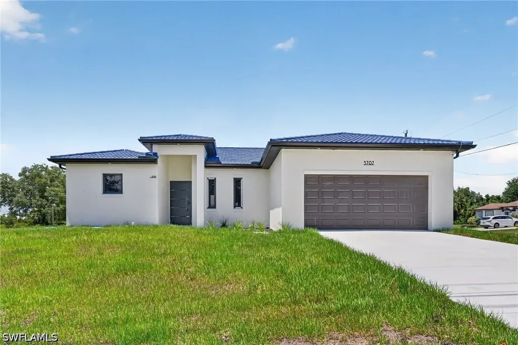 3707 E 15th Street Lehigh Acres FL 33972