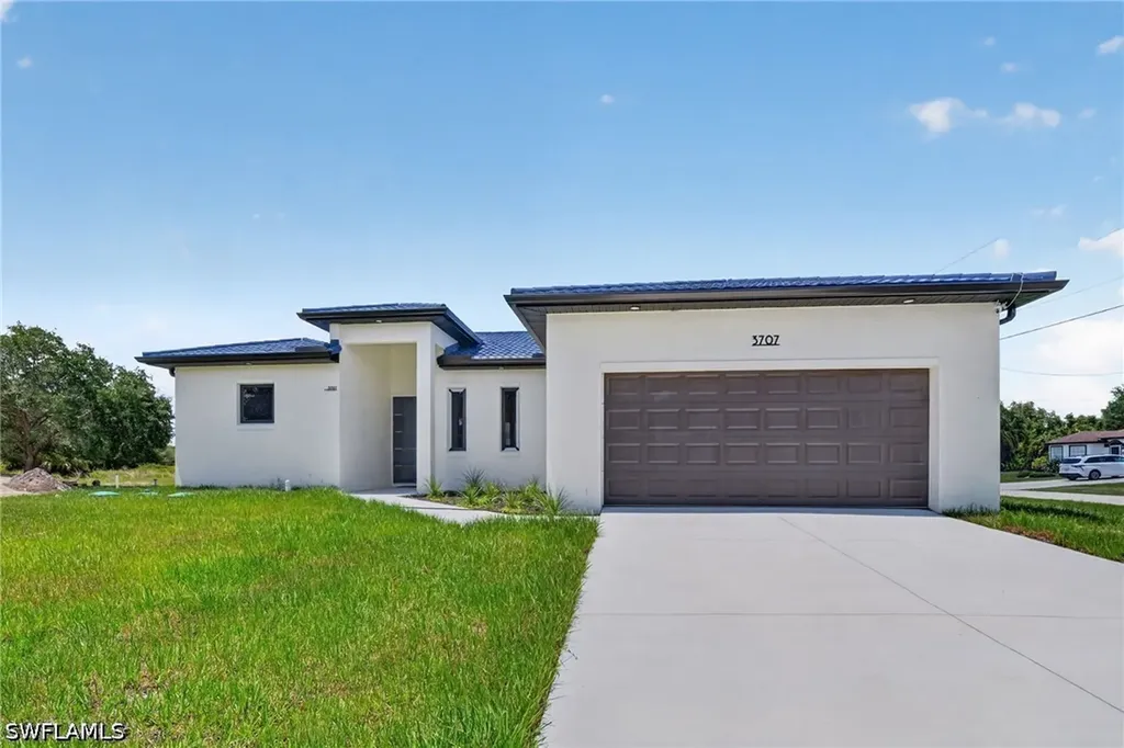 3707 E 15th Street Lehigh Acres FL 33972