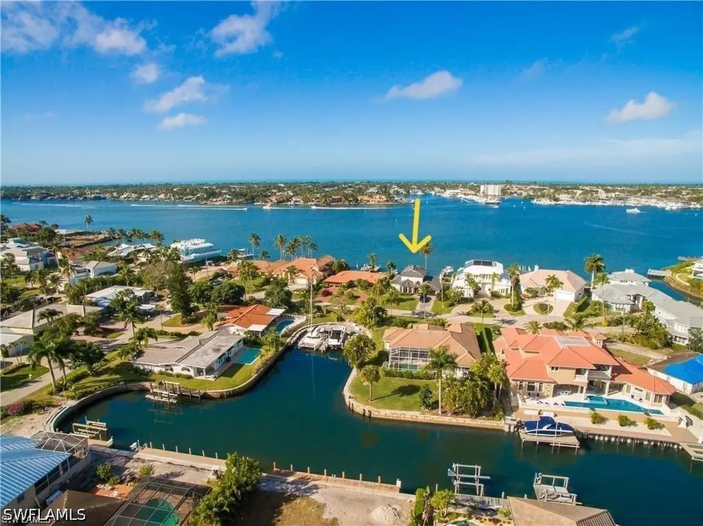 1535 Dolphin Lane Naples FL 34102