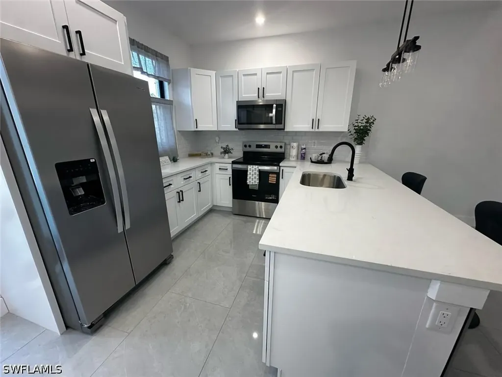 4663 30th Street SW Lehigh Acres FL 33973