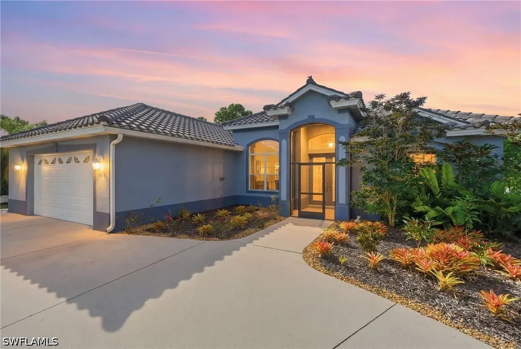 Naples FL, 18144 Royal Hammock Boulevard
