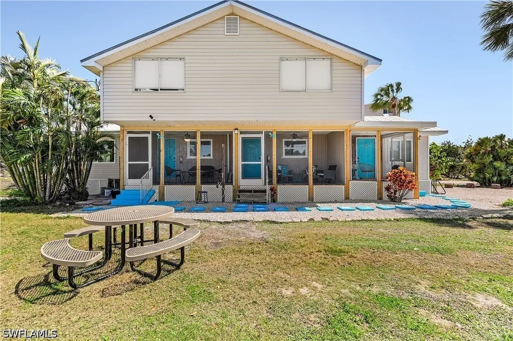 610 Donax Street Sanibel FL 33957