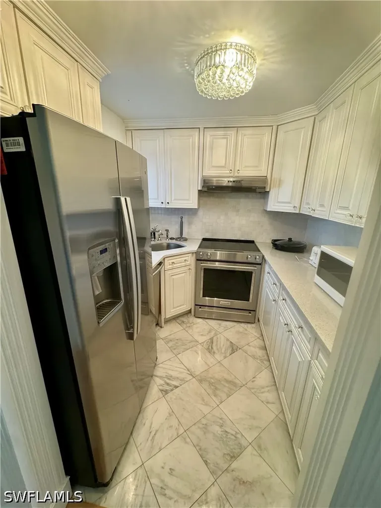 170 Turtle Lake Court Naples FL 34105