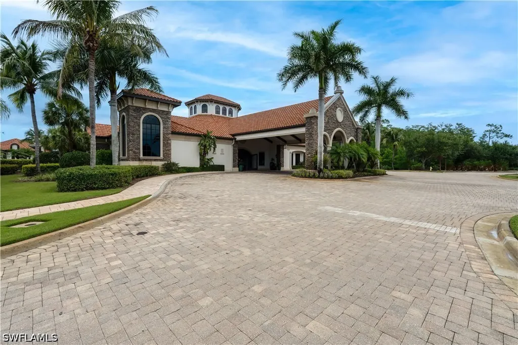9352 Vercelli Court Naples FL 34113