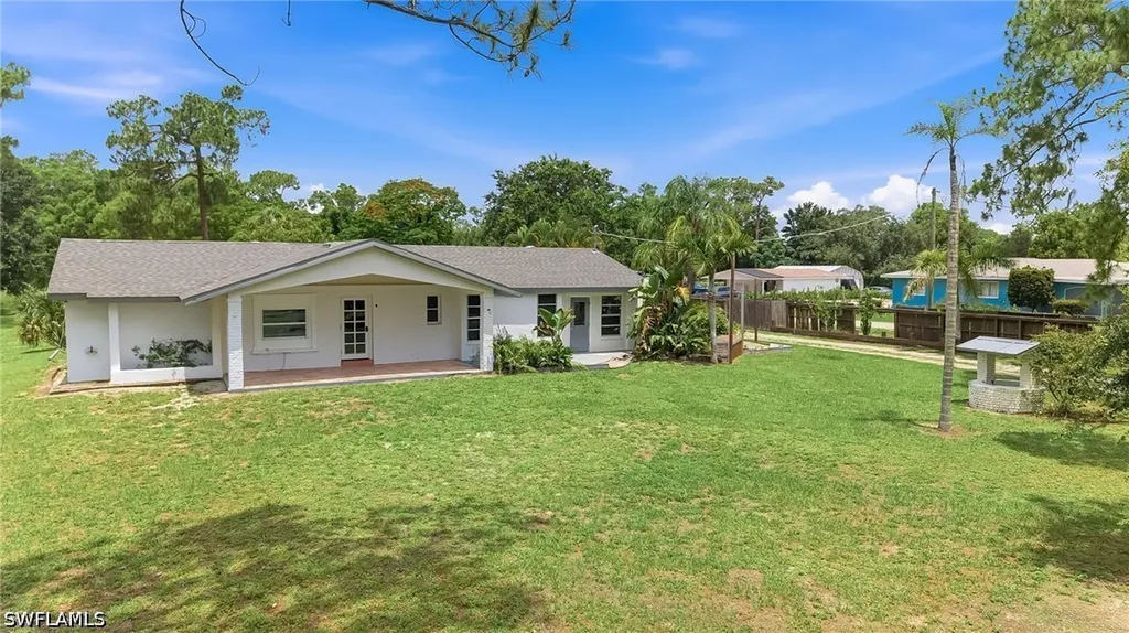 1290 Saint Clair Shores Road Naples FL 34104