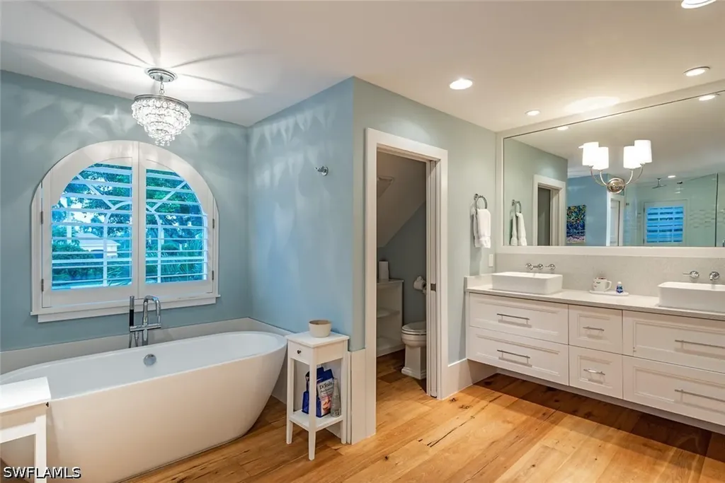 198 Carica Road Naples FL 34108