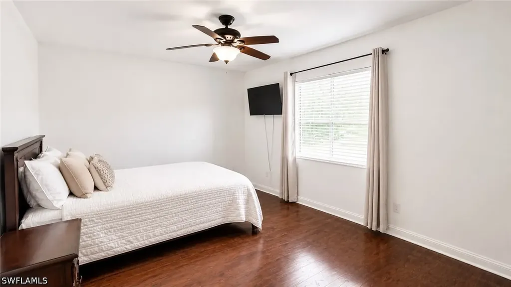 1089 Nottingham Drive Naples FL 34109