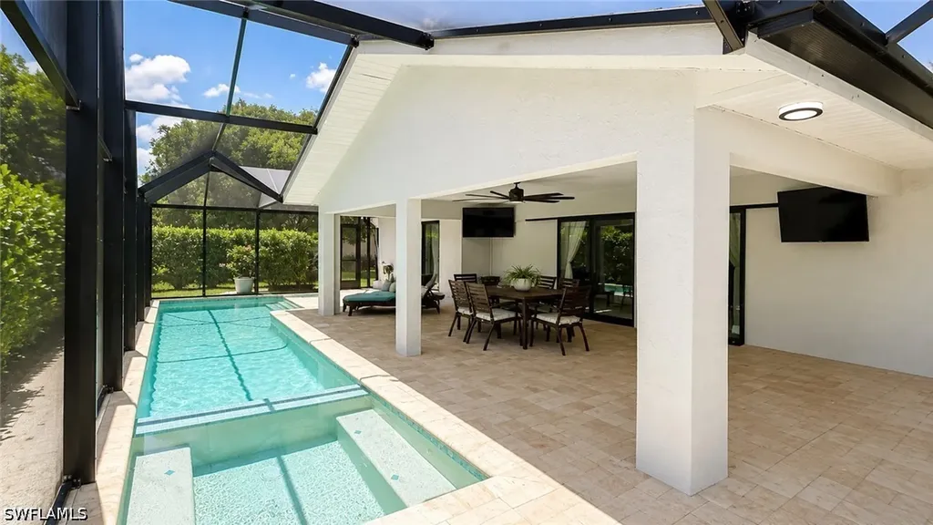 1089 Nottingham Drive Naples FL 34109