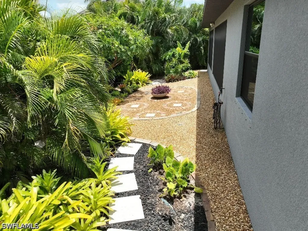 111 S Bahama Avenue Marco Island FL 34145