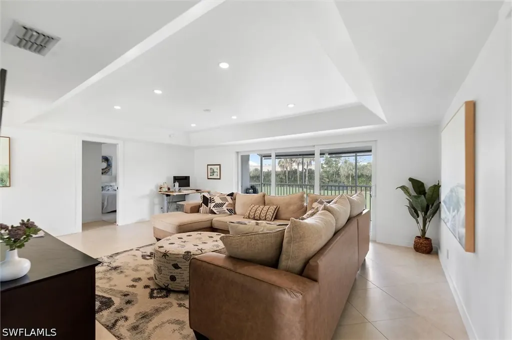 249 Memory Lane Naples FL 34112