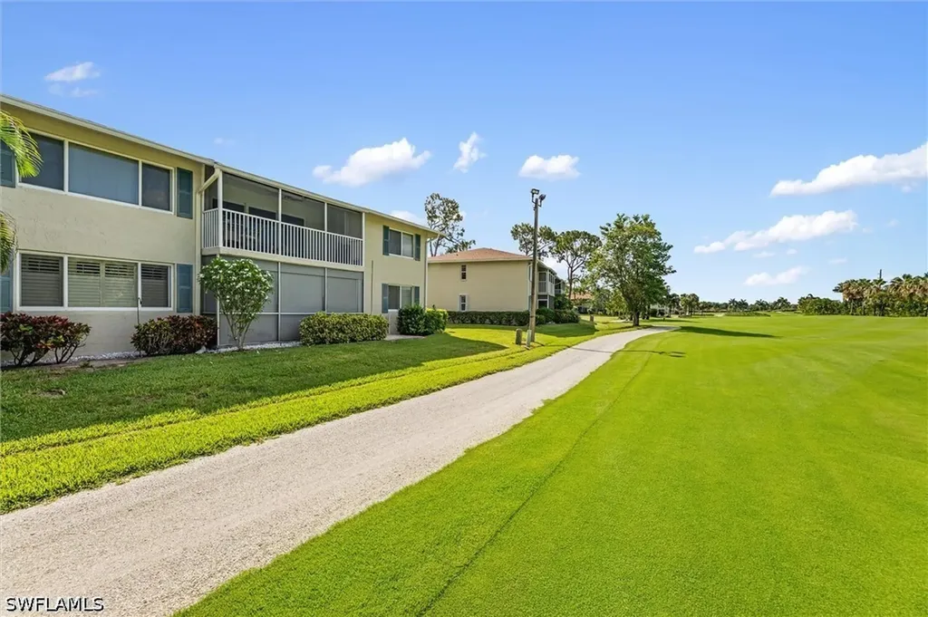 249 Memory Lane Naples FL 34112