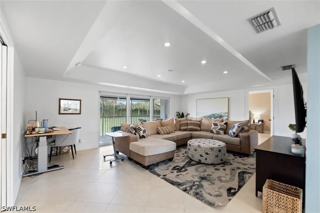 249 Memory Lane Naples FL 34112