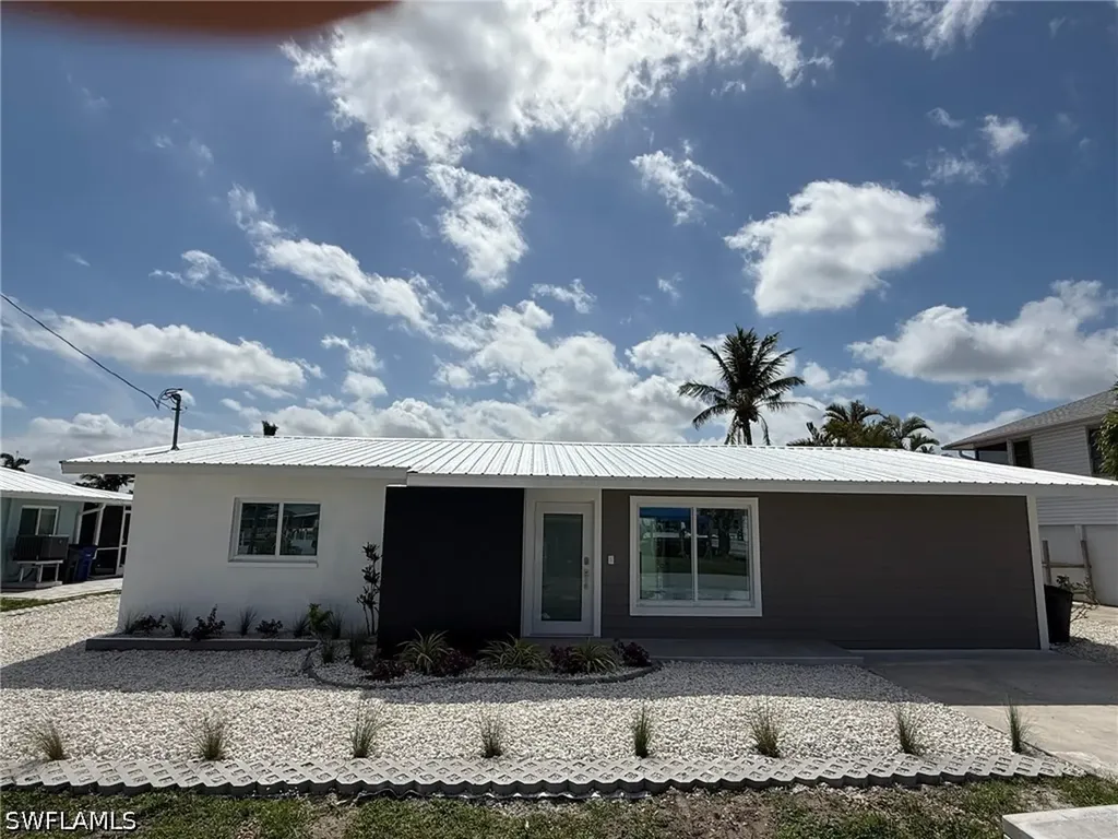 2823 Janet Street Matlacha FL 33993