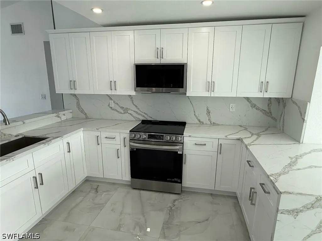 2823 Janet Street Matlacha FL 33993
