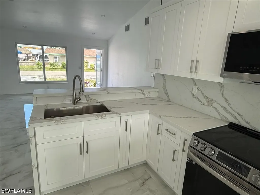 2823 Janet Street Matlacha FL 33993