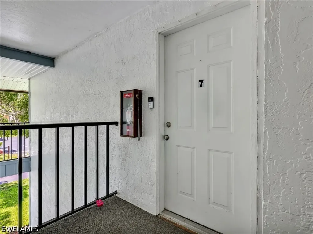 17420 Birchwood Lane Fort Myers FL 33908