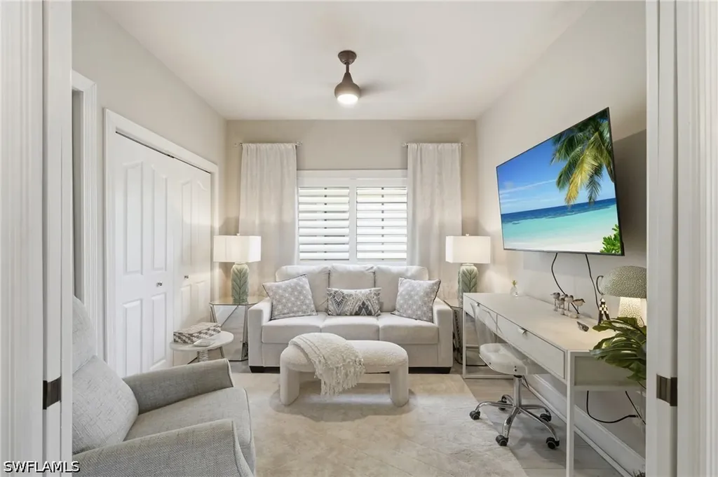 1747 Reuven Circle Naples FL 34112