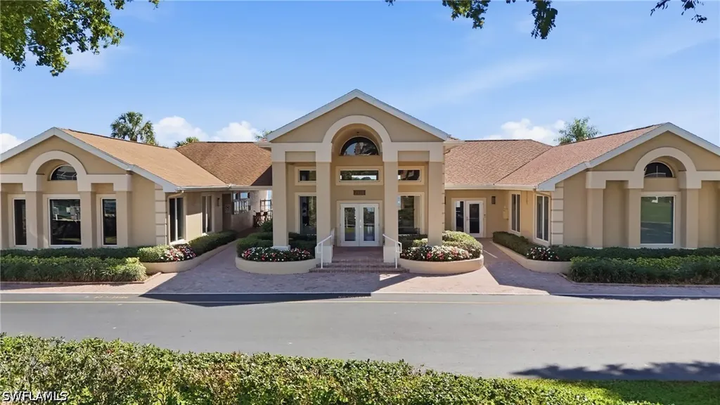 1747 Reuven Circle Naples FL 34112