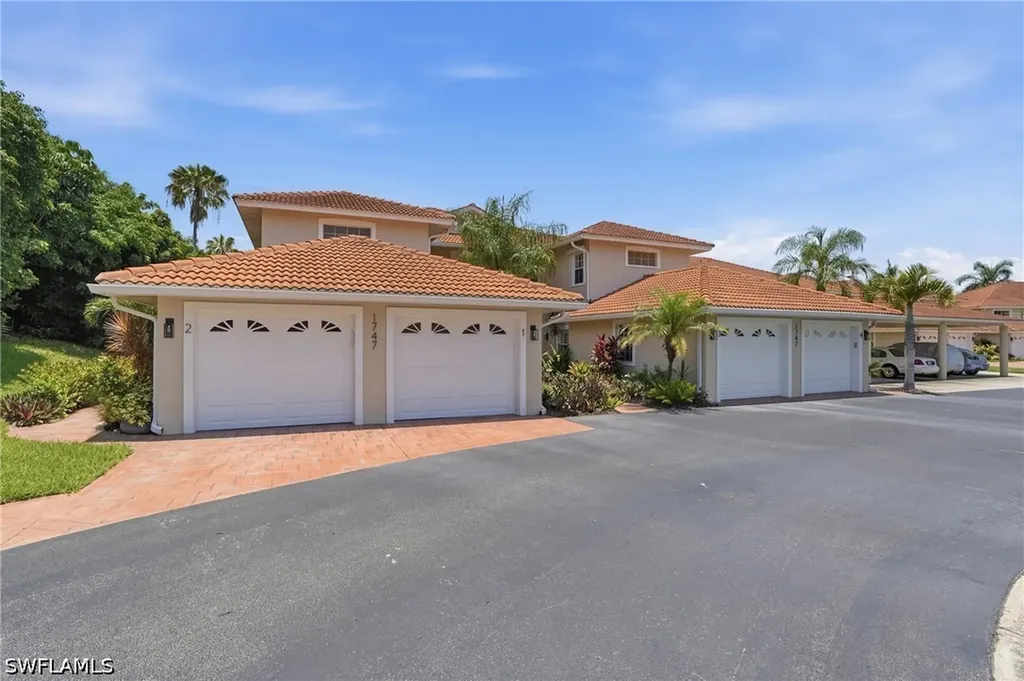 1747 Reuven Circle Naples FL 34112