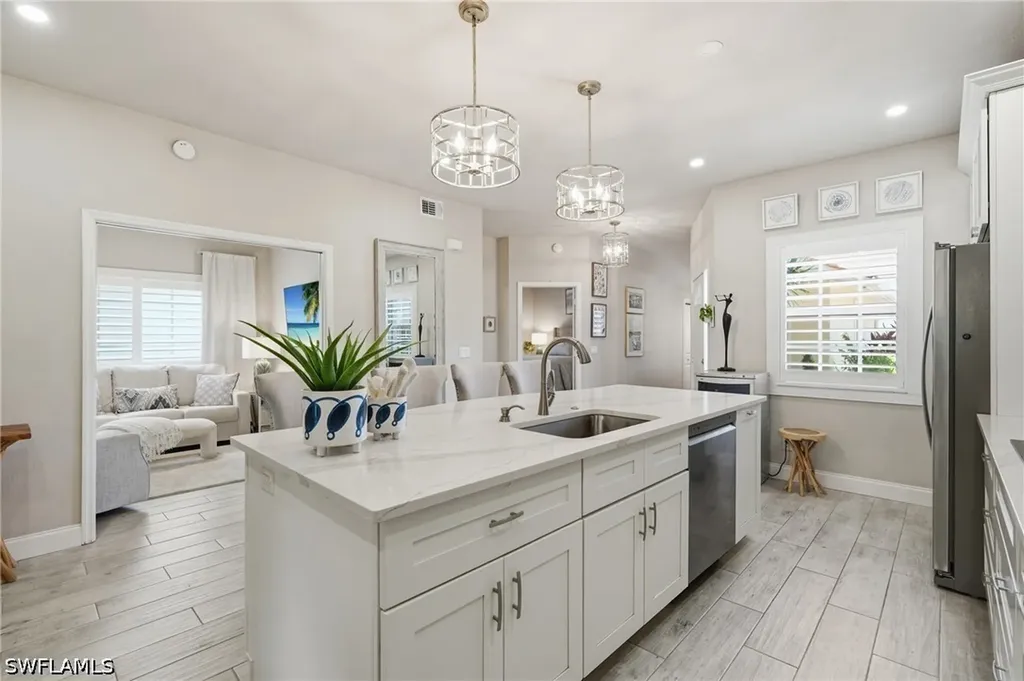 1747 Reuven Circle Naples FL 34112