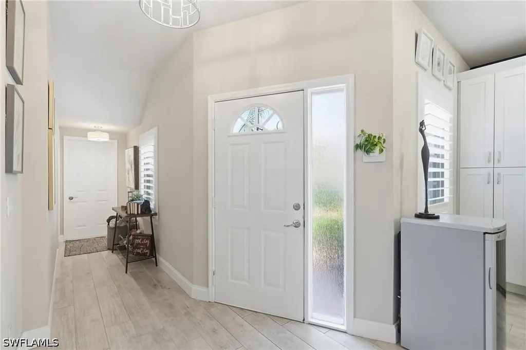 1747 Reuven Circle Naples FL 34112