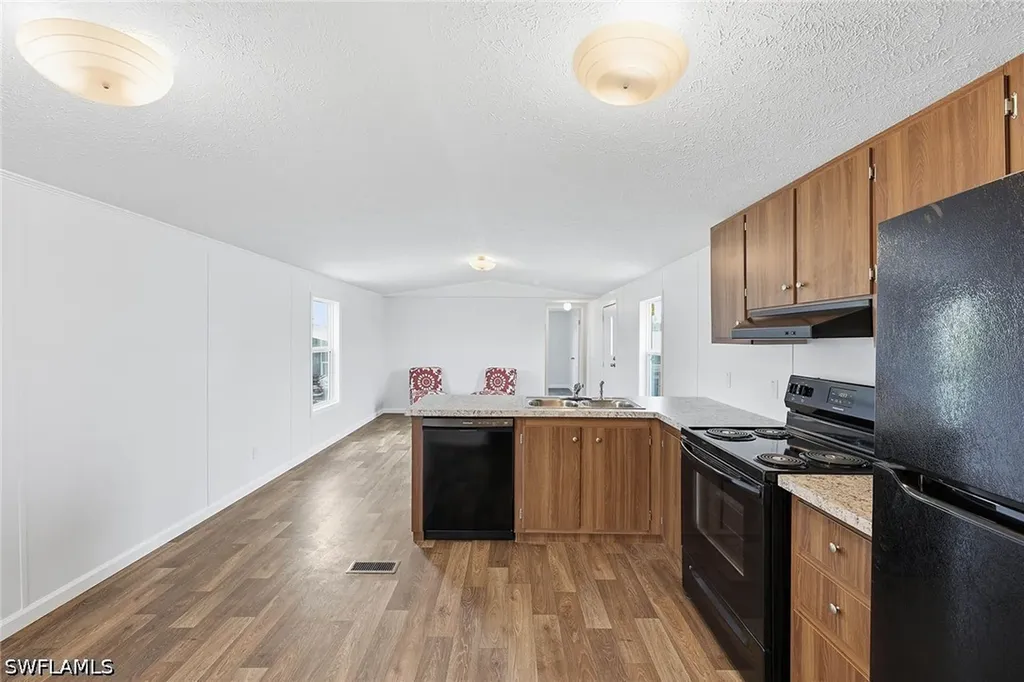 Estero FL 33928