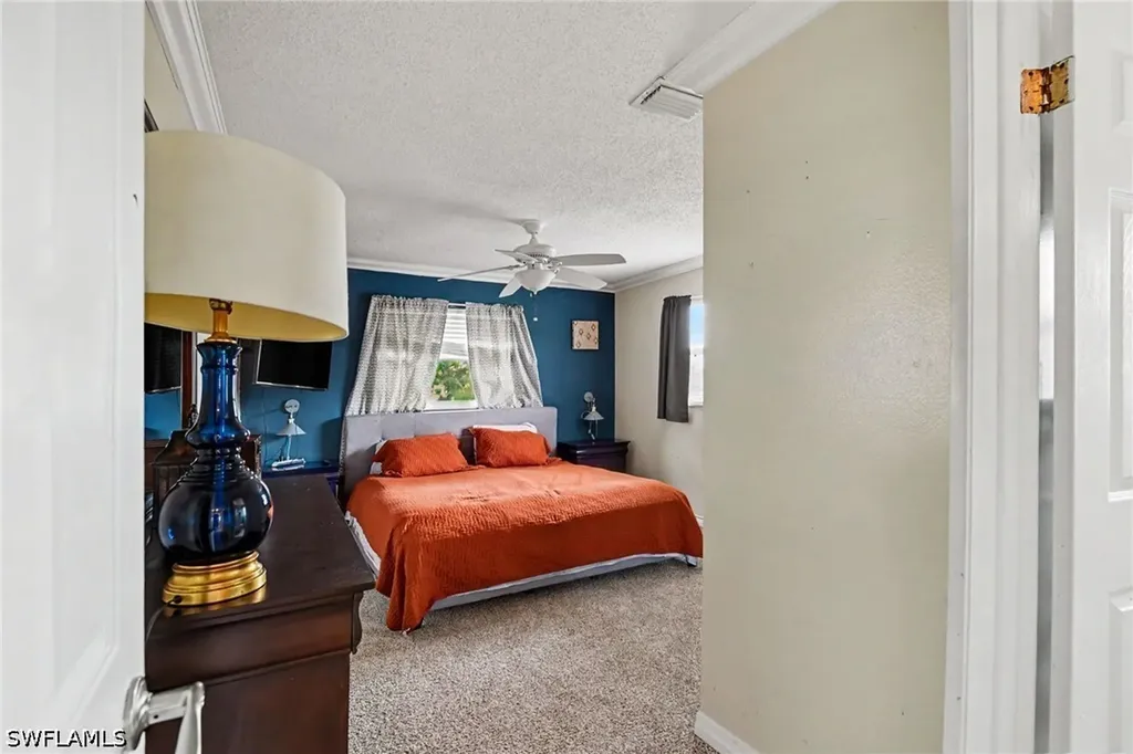 2136 Flora Avenue Fort Myers FL 33907