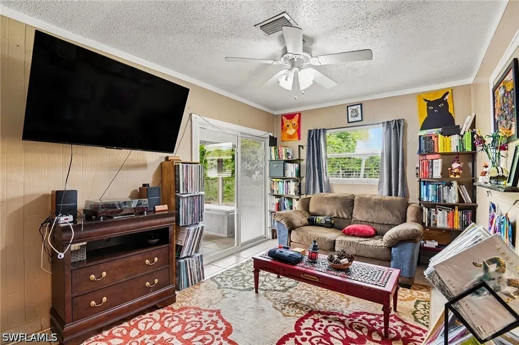 2136 Flora Avenue Fort Myers FL 33907