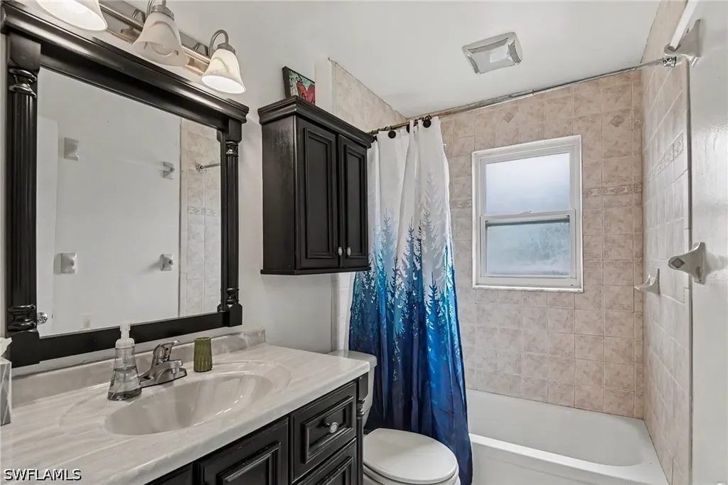 2136 Flora Avenue Fort Myers FL 33907