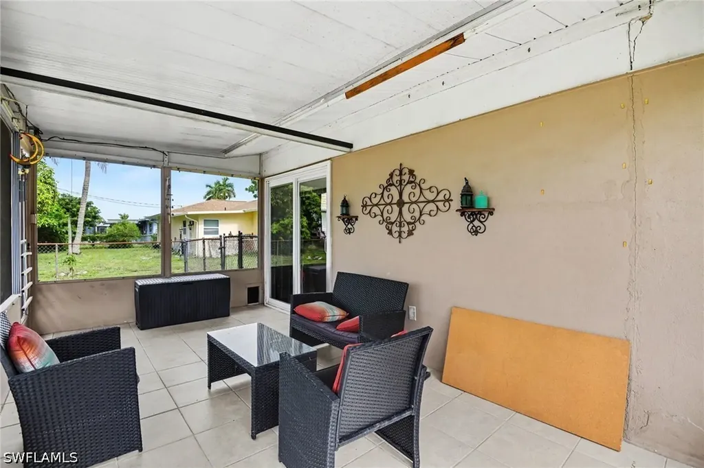 2136 Flora Avenue Fort Myers FL 33907