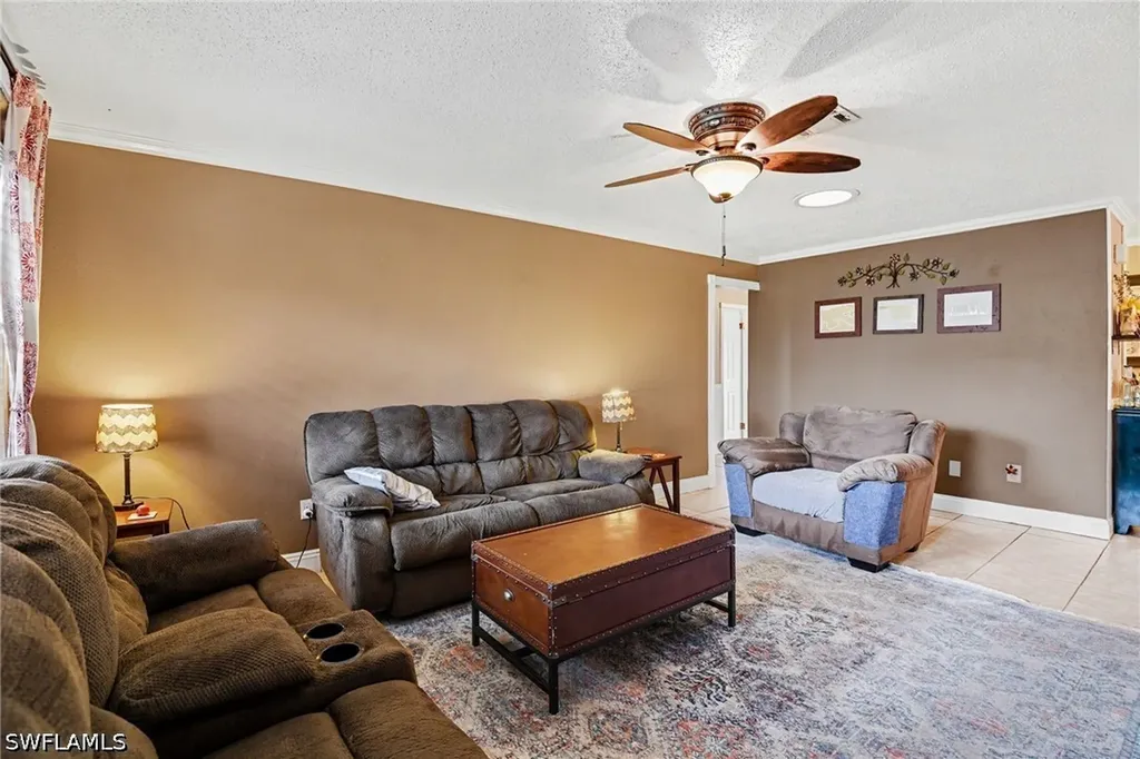 2136 Flora Avenue Fort Myers FL 33907