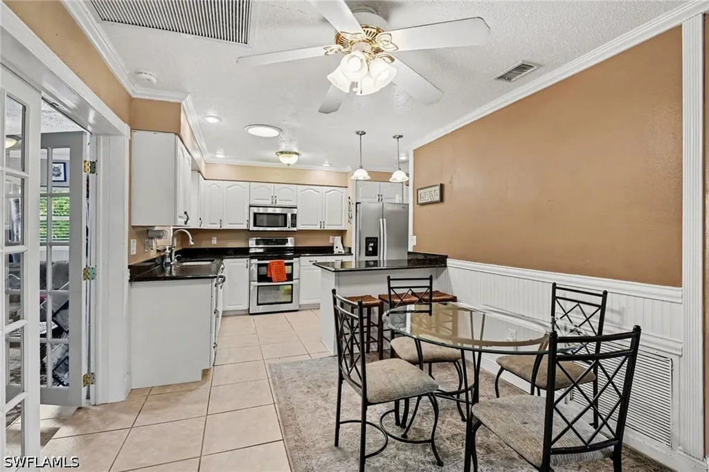 2136 Flora Avenue Fort Myers FL 33907