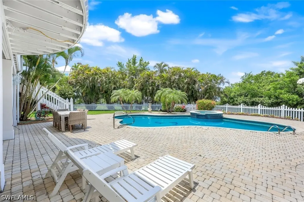 203 San Mateo Drive Bonita Springs FL 34134
