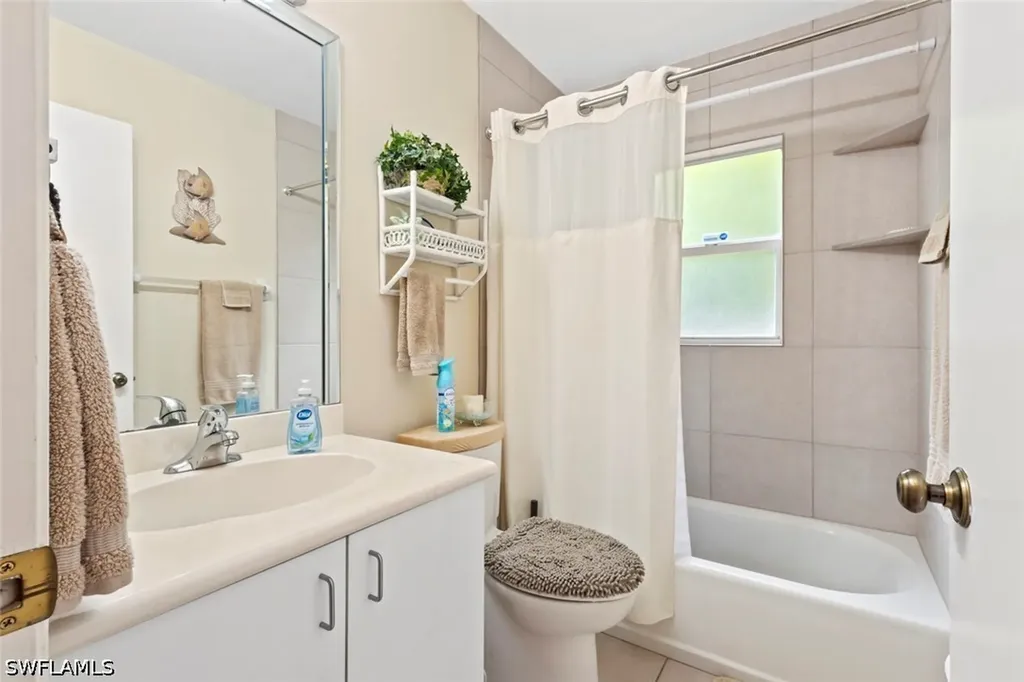 3721 White Boulevard Naples FL 34117